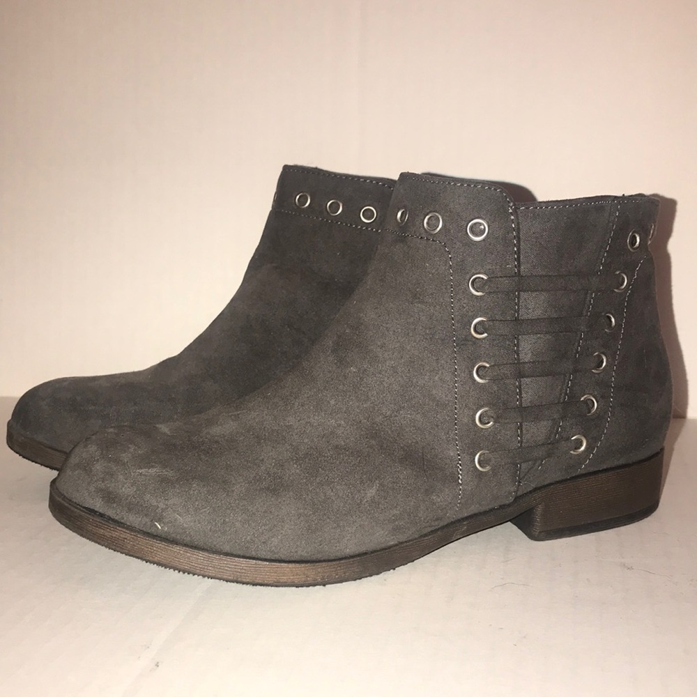 Girls Justice suede booties size 5